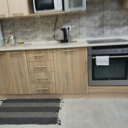 Lutsk, Double-Room Apartments Buitenkant foto