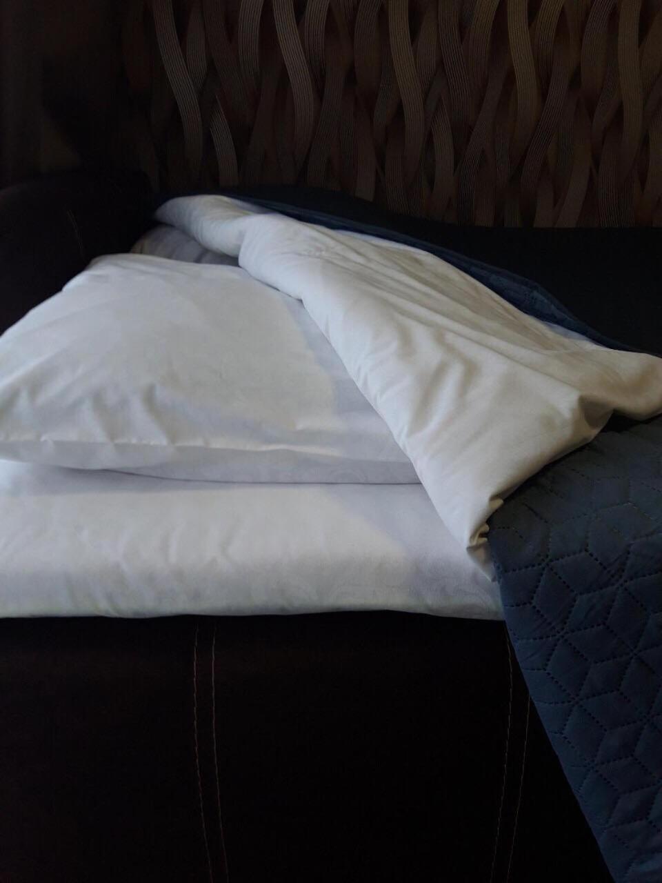 Lutsk, Double-Room Apartments Buitenkant foto