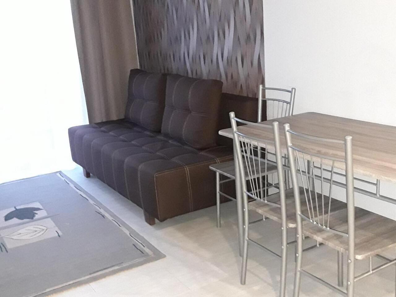 Lutsk, Double-Room Apartments Buitenkant foto